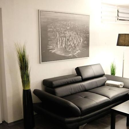 Bello Apartamento Graben-Neudorf Exteriör bild