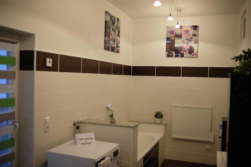 Bello Apartamento Graben-Neudorf Exteriör bild